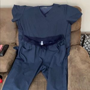 Matrix by Maevn scrub set in 3x/2x. Worn once.